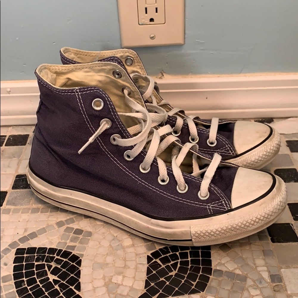 Navy blue high top converse